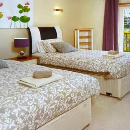 Villa Luxury Villa 5 Bed With Pool